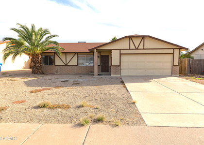 10713 W Campbell Avenue - Photo 1