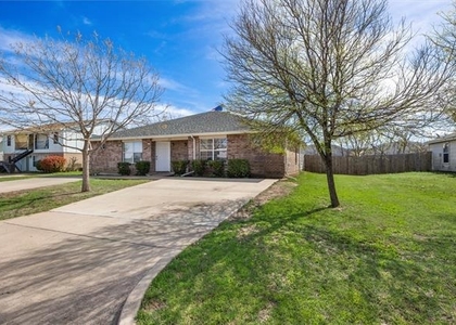 303 Kings Way Drive - Photo 1