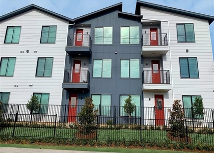 3235 Dallas Street - Photo 1