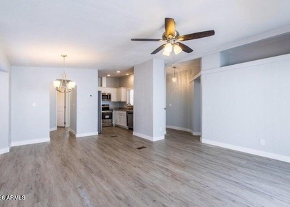 1864 E Augusta Avenue - Photo 1