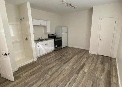 706 W Taylor Street - Photo 1