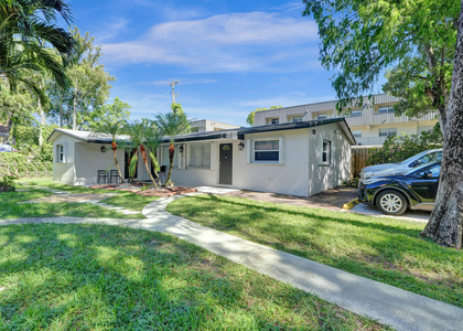 4240 Nw 21st Avenue - Photo 1