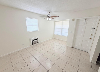 3030 Nw 43rd Terrace - Photo 1