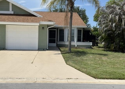 1478 Se Larkwood Circle - Photo 1