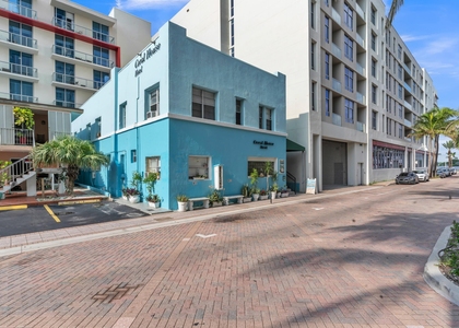 324 Indiana Street - Photo 1