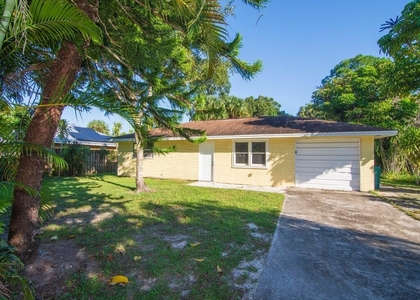 8604 Brookline Avenue - Photo 1