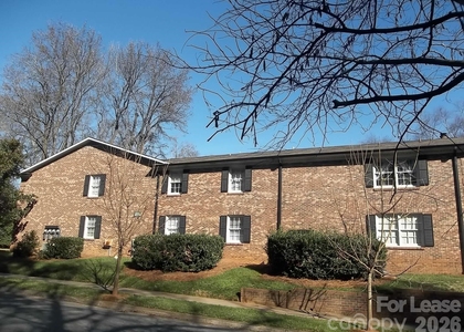 2141 Selwyn Avenue - Photo 1