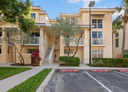 4822 Chancellor Drive - Photo 1