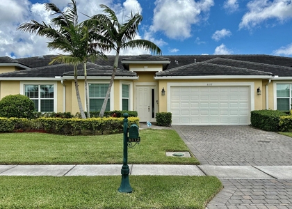6112 Nw Cullen Way - Photo 1