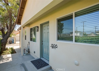 1806 8th St - Photo 1