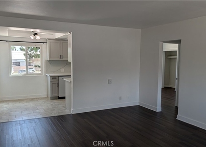 315 S Pine - Photo 1