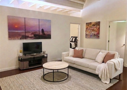 312 W 5th Street - Photo 1