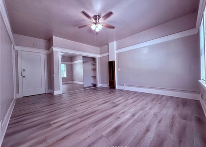 406 Linden Avenue - Photo 1