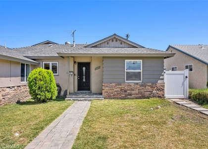 1325 W Ash - Photo 1