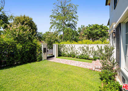 9565 Charleville Boulevard - Photo 1