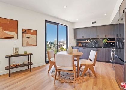 1110 S Spaulding Avenue - Photo 1