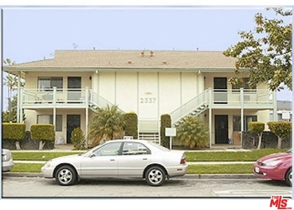 2337 W Gramercy Avenue - Photo 1