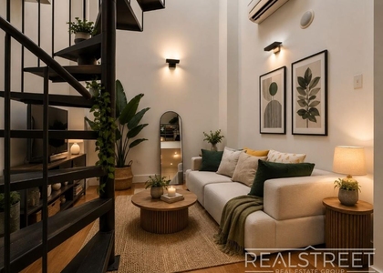 17 Monitor Street - Photo 1