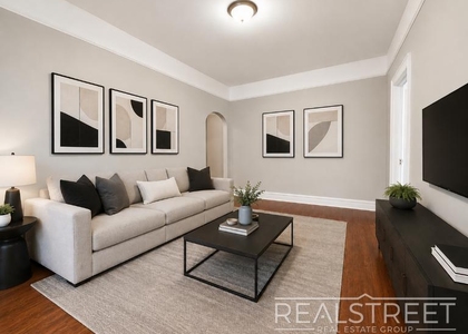 693 East New York Avenue - Photo 1