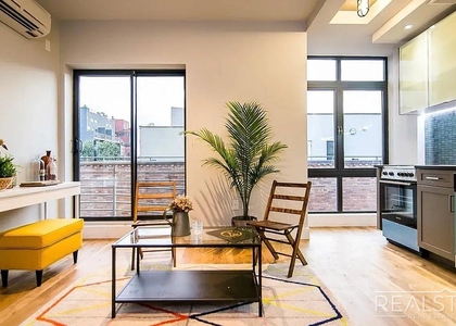 185 Leonard Street - Photo 1