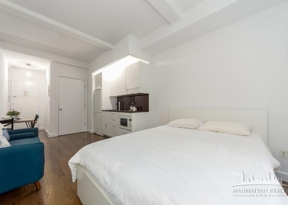 W 91st St - Photo 1