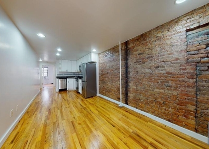 East 7th Street - Photo 1
