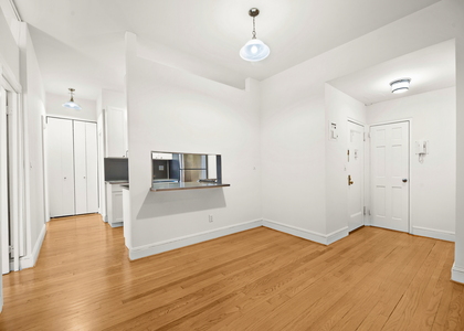 Madison Avenue - Photo 1