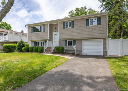 271 6th Avenue - Photo 1