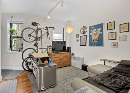 233 E 12th Street - Photo 1