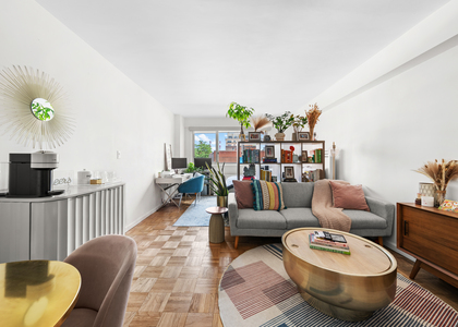 401 East 65th Street - Photo 1