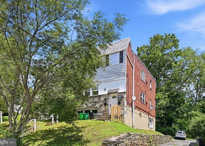 418 W Jefferson Street - Photo 1