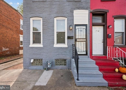 718 Spruce Street - Photo 1