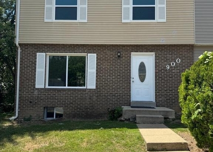 900 Nadine Court - Photo 1