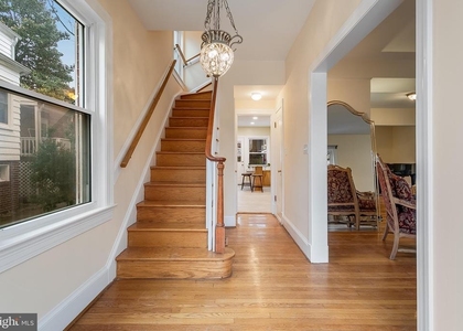4604 Nottingham Drive - Photo 1