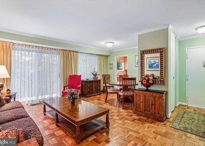 10513 Weymouth Street - Photo 1