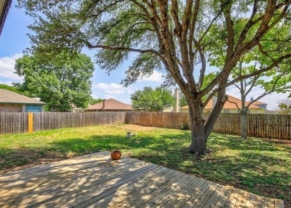 502 Eaglecreek Dr - Photo 1
