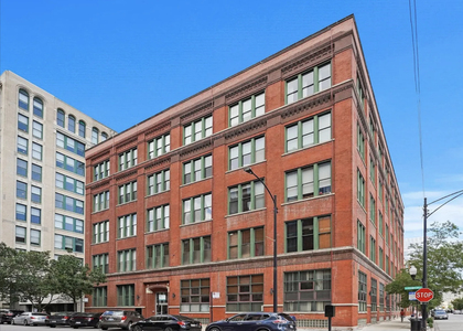 331 S Peoria Street - Photo 1