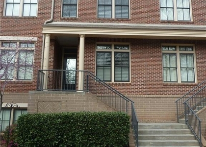 4727 Cypress - Photo 1
