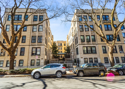 604 W Addison Avenue - Photo 1