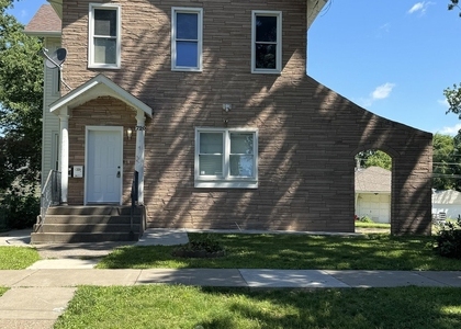 720 E 14th Street - Photo 1