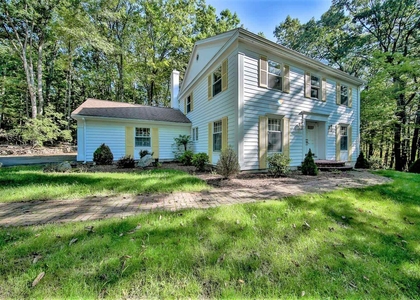 27 Buttonwood - Photo 1