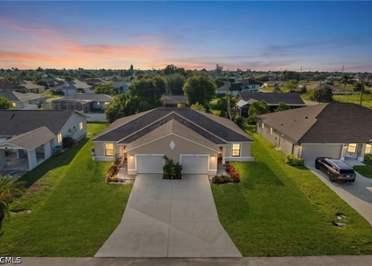 4623 Sw 7th Place - Photo 1