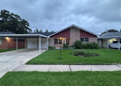 2611 Prairie Avenue - Photo 1