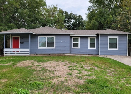 5242 Keystone Street - Photo 1