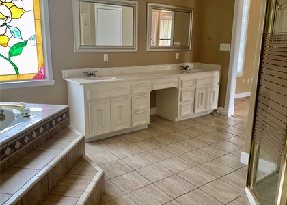 543 W 27th Street - Photo 1
