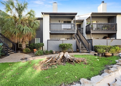 9009 Richmond Avenue - Photo 1