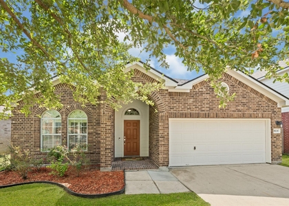 8618 E Highlands Crossing - Photo 1
