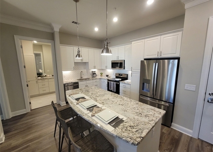2111 Austin Street - Photo 1