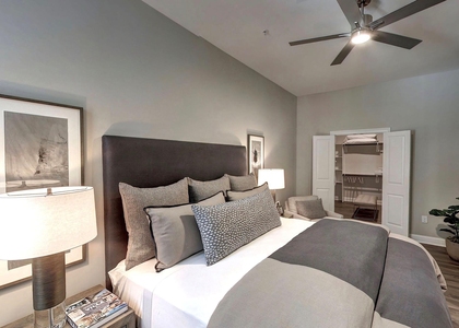 2111 Austin Street - Photo 1