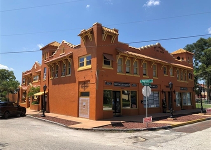 2316 N Highland Avenue - Photo 1